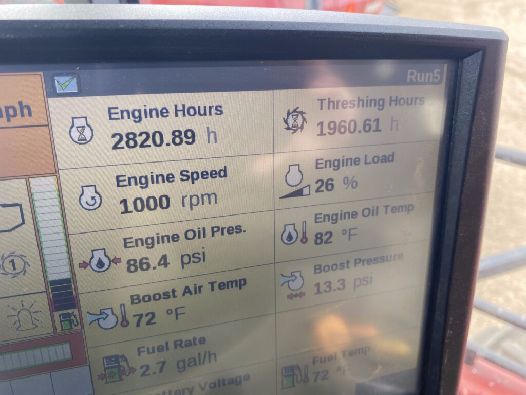 2012 Case 8230 Combine w/ 3016 Pickup Header 9