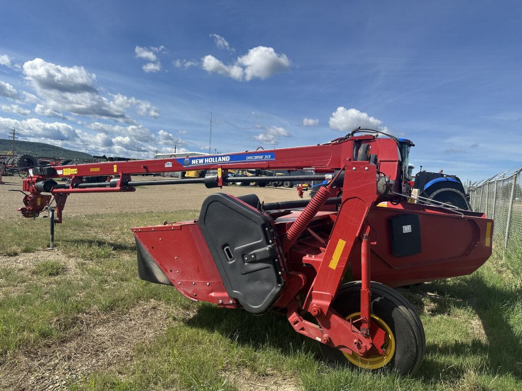 2021 New Holland DB313R Discbine 3