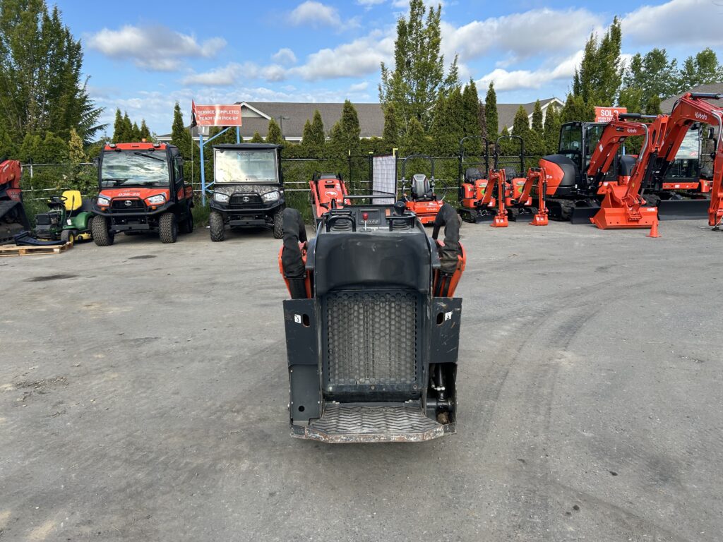 2022 KUBOTA SCL1000 3