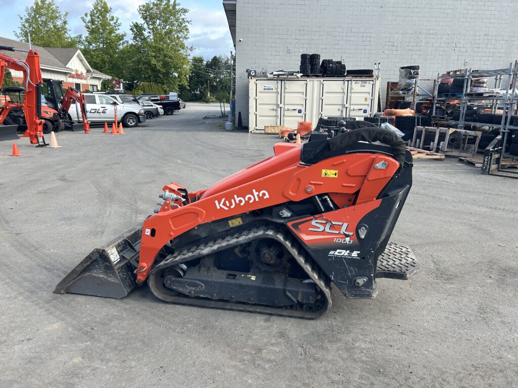 2022 KUBOTA SCL1000 1