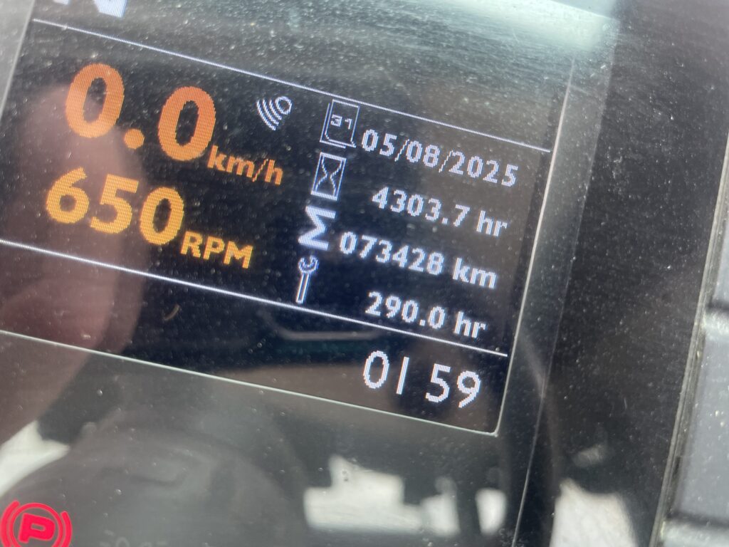 2018 JCB 8330 FastTrac 6