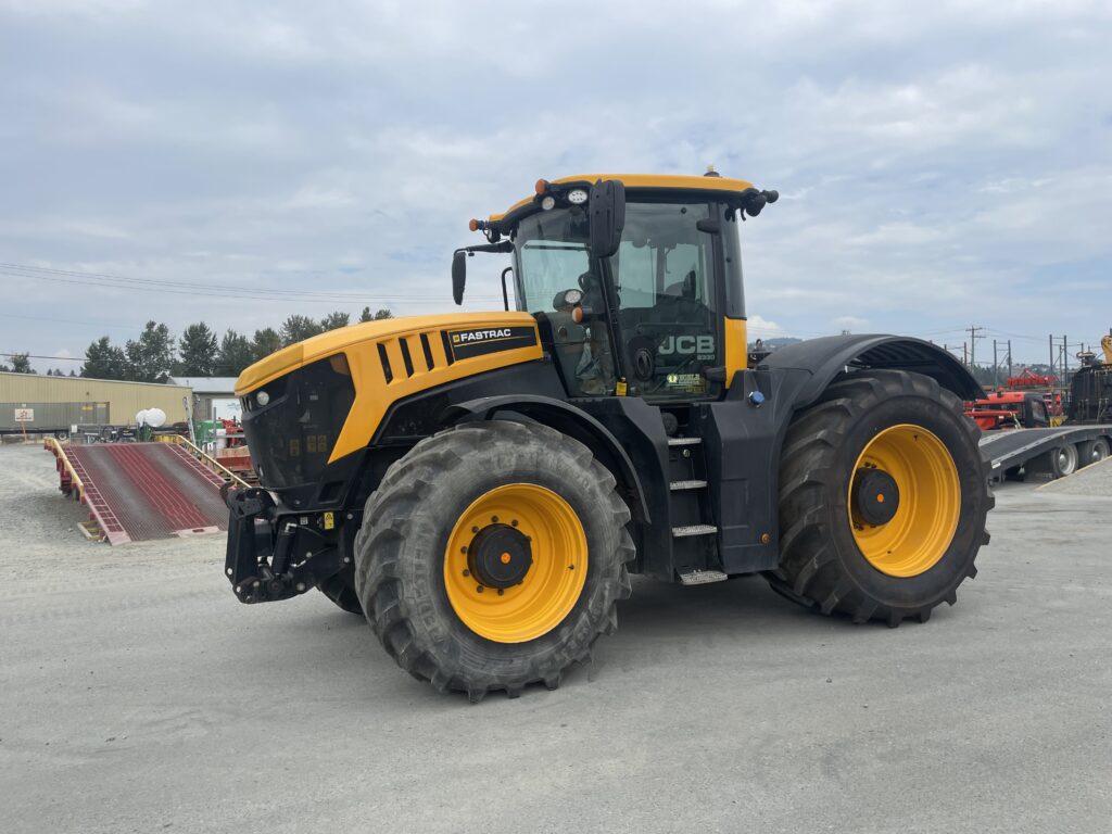 2018 JCB 8330 FastTrac 1