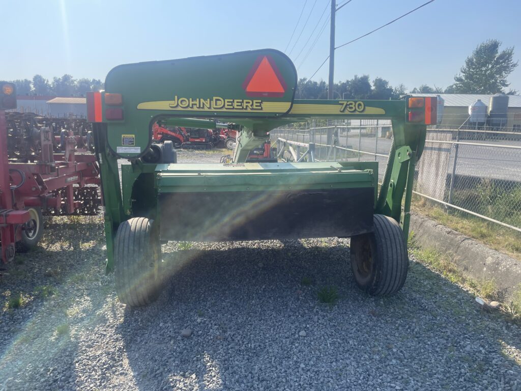 John Deere 730 Mower conditioner 1
