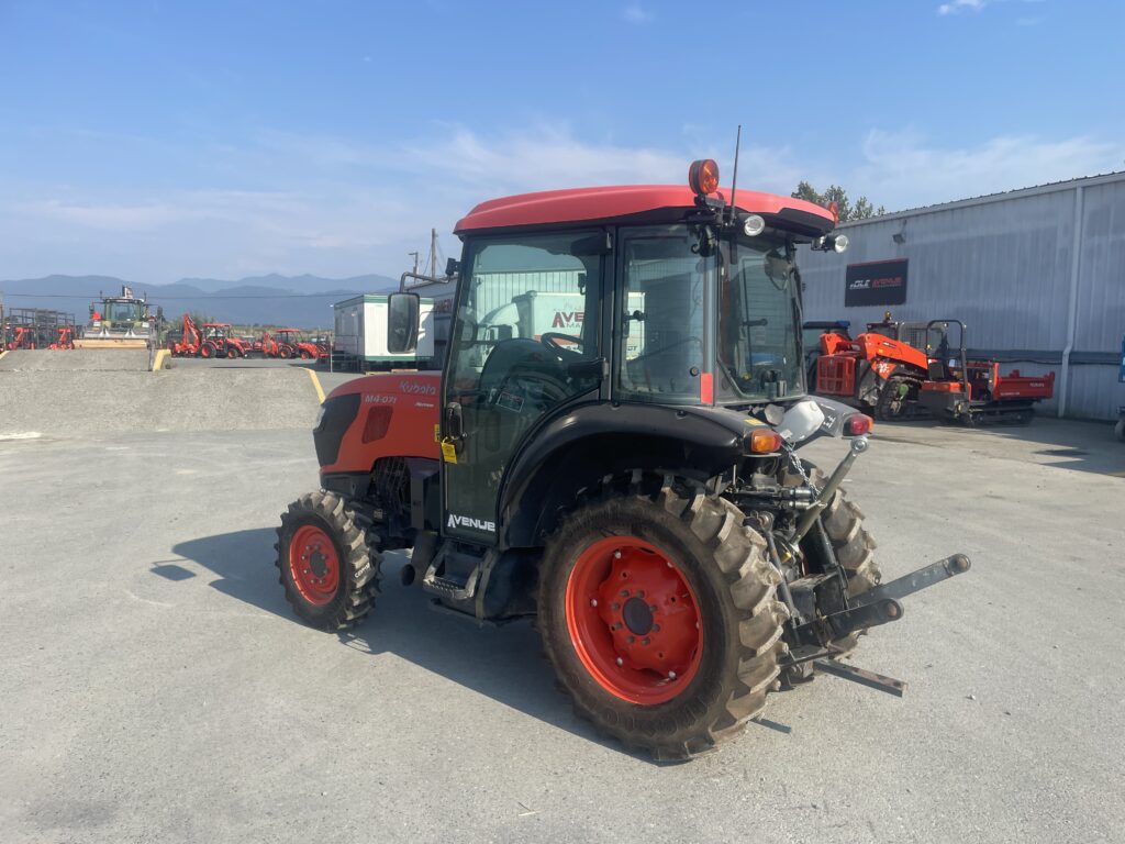 2021 Kubota M4N-071HDCC12 6