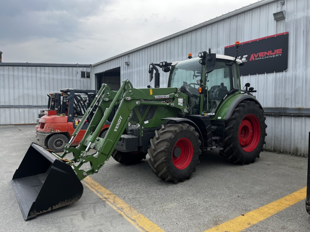 2023 Fendt 311 Cab Tractor w/ Loader