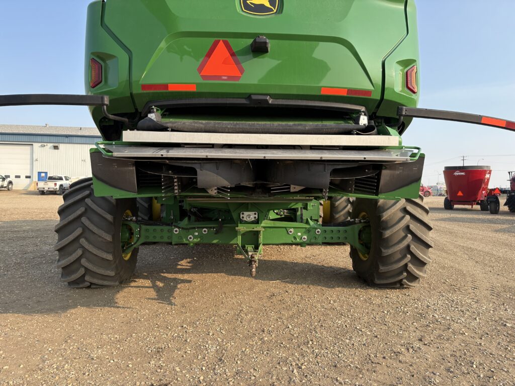 2022 John Deere X9-1000 Combine 4