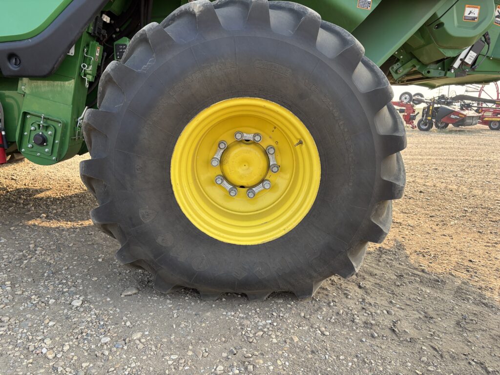 2022 John Deere X9-1000 Combine 8