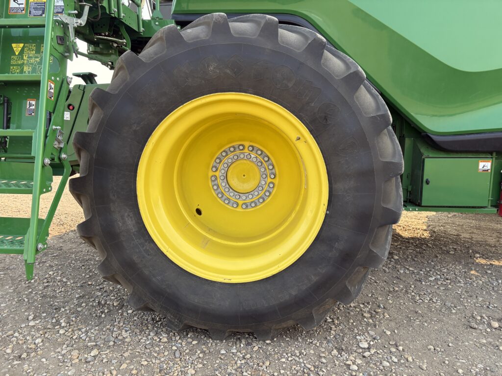 2022 John Deere X9-1000 Combine 9