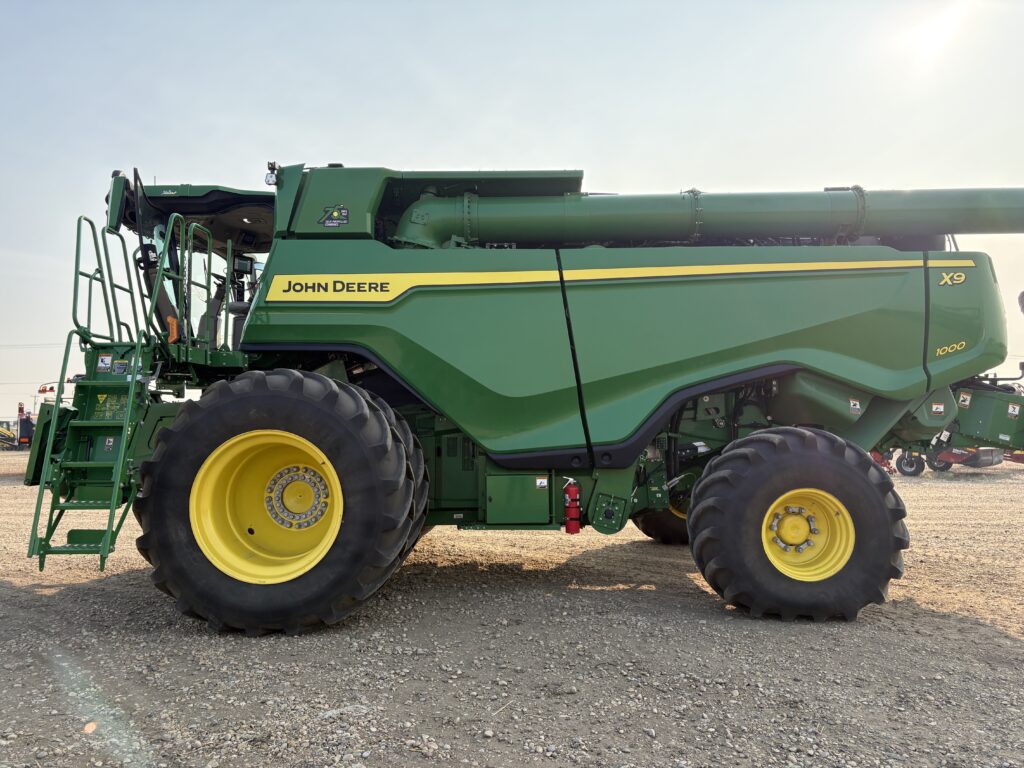 2022 John Deere X9-1000 Combine 2