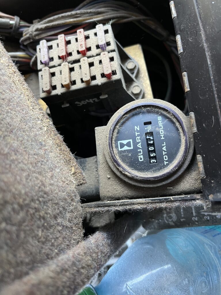 1997 New Holland TR98 Combine 5