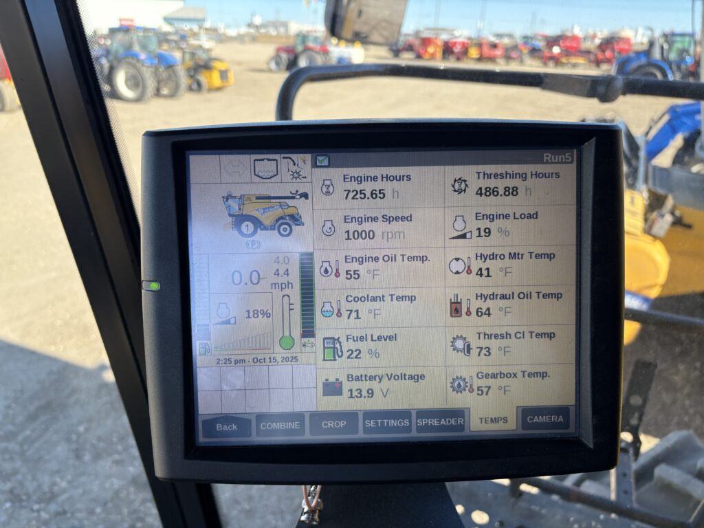 2023 New Holland CR9.90 Combine 5
