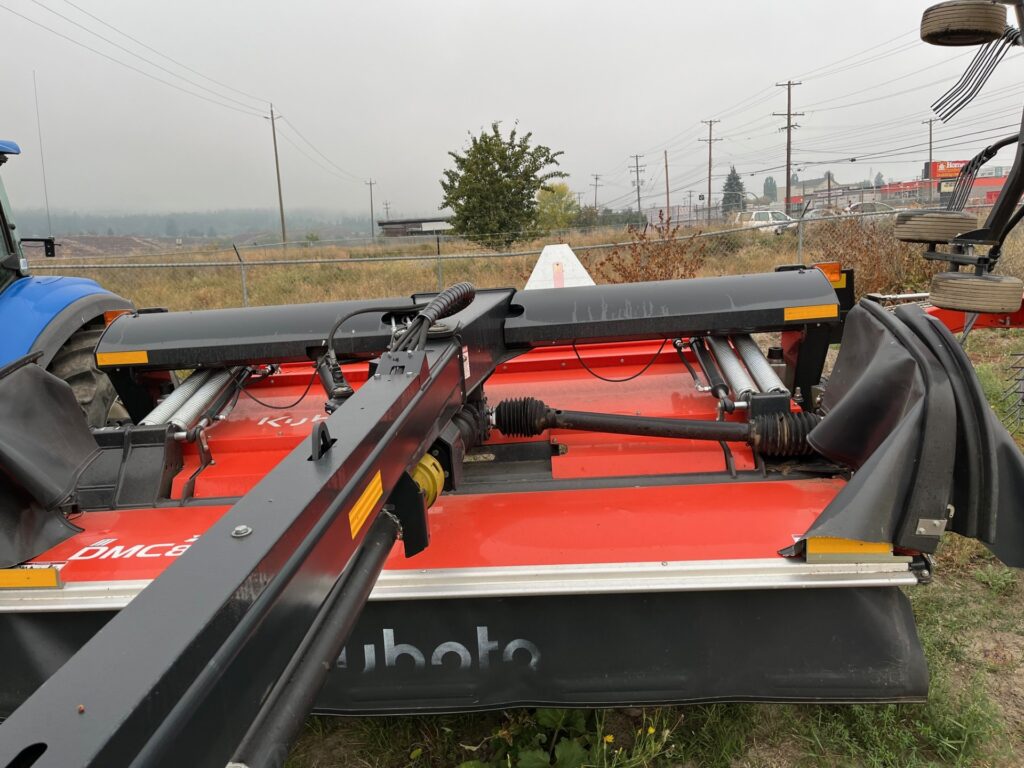 2022 Kubota DMC8536R Mower Conditioner 4