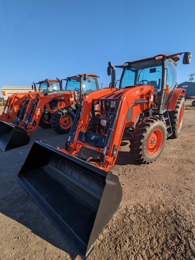 2023 Kubota M6-111DTCC-F 1