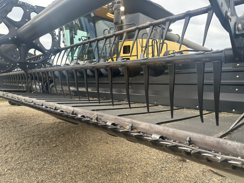 2011 Case IH 2162 35' Header