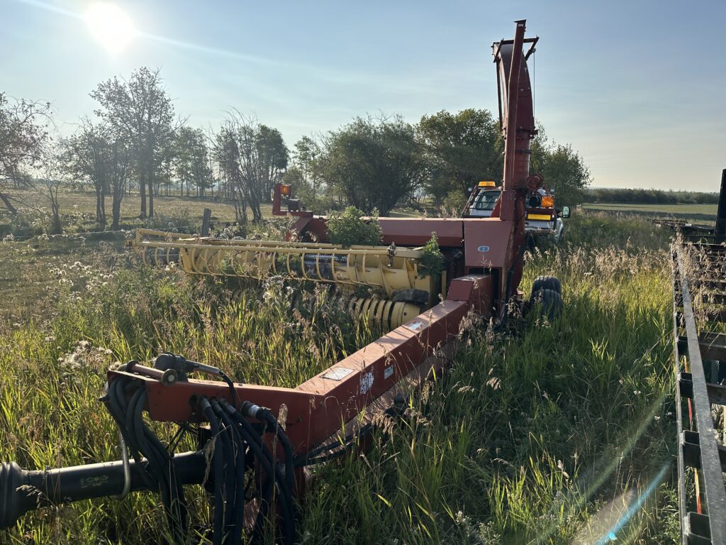 2003 New Holland FP240 Forage Harvester w/ Wagon 3