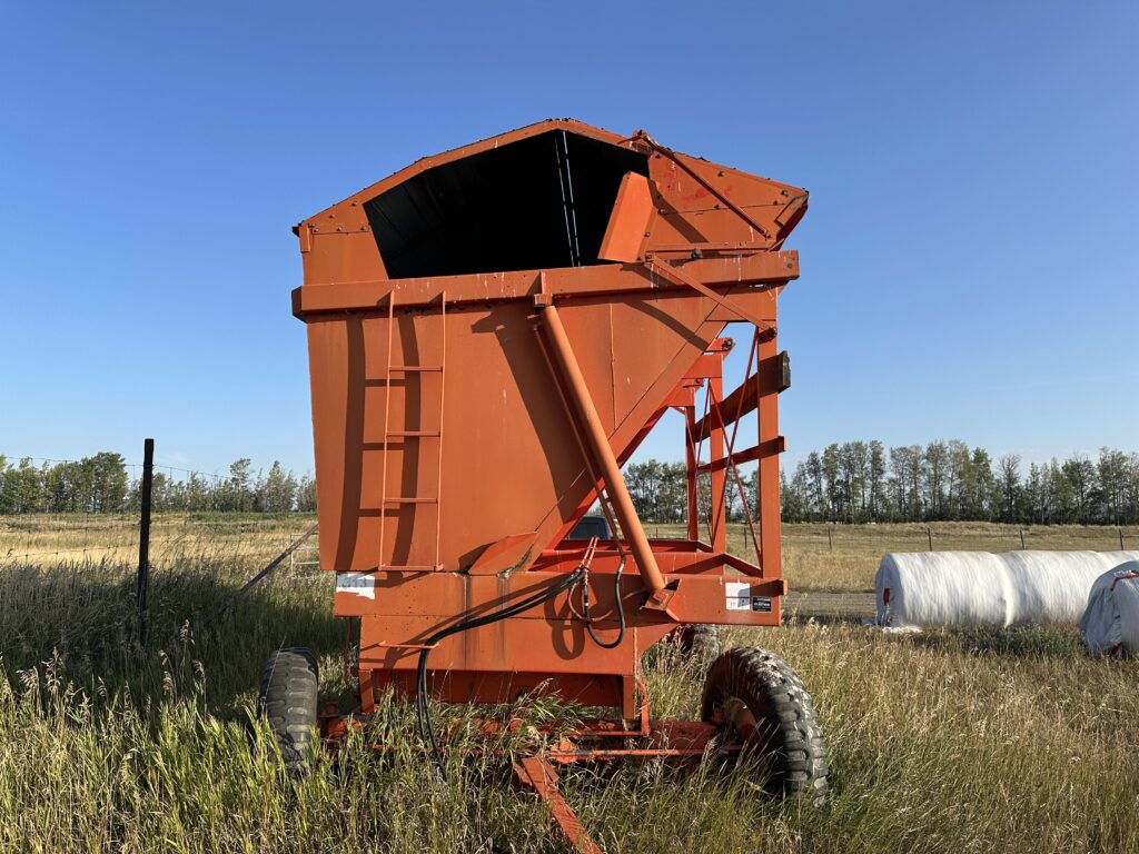 2003 New Holland FP240 Forage Harvester w/ Wagon 8