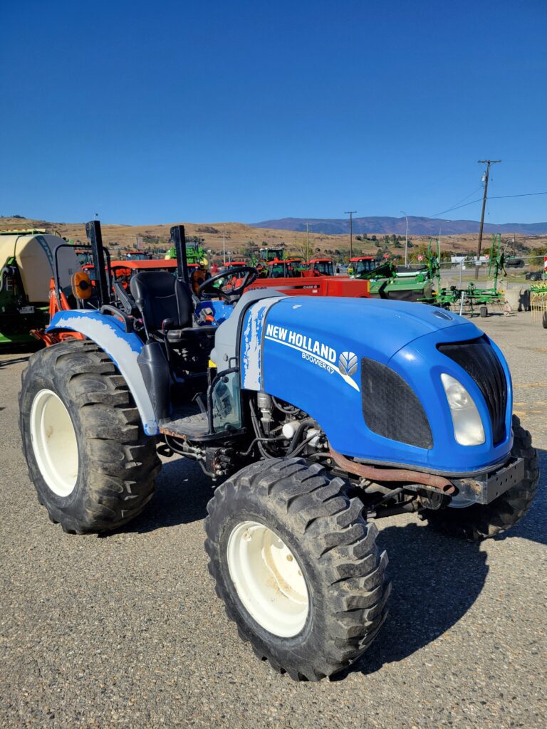 2015 New Holland Boomer 47 3