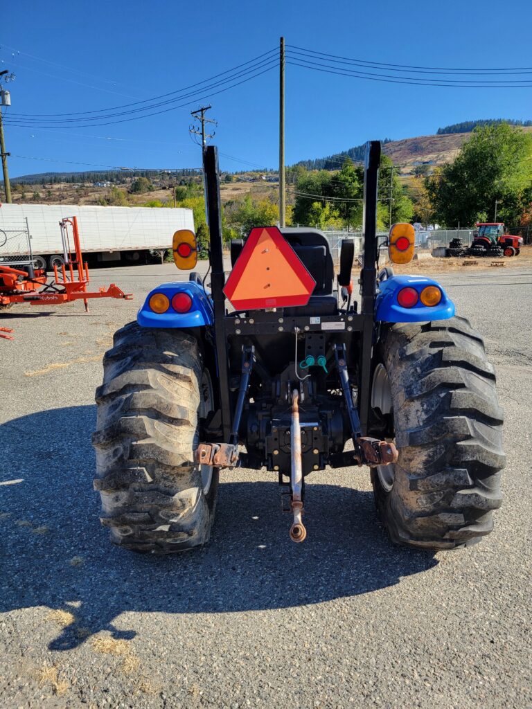 2015 New Holland Boomer 47 2