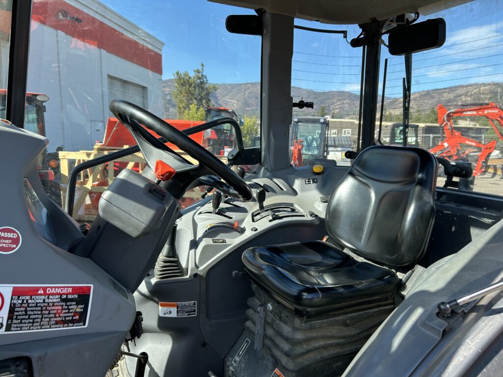 Used 2019 Kubota M4N-071HDCC 5