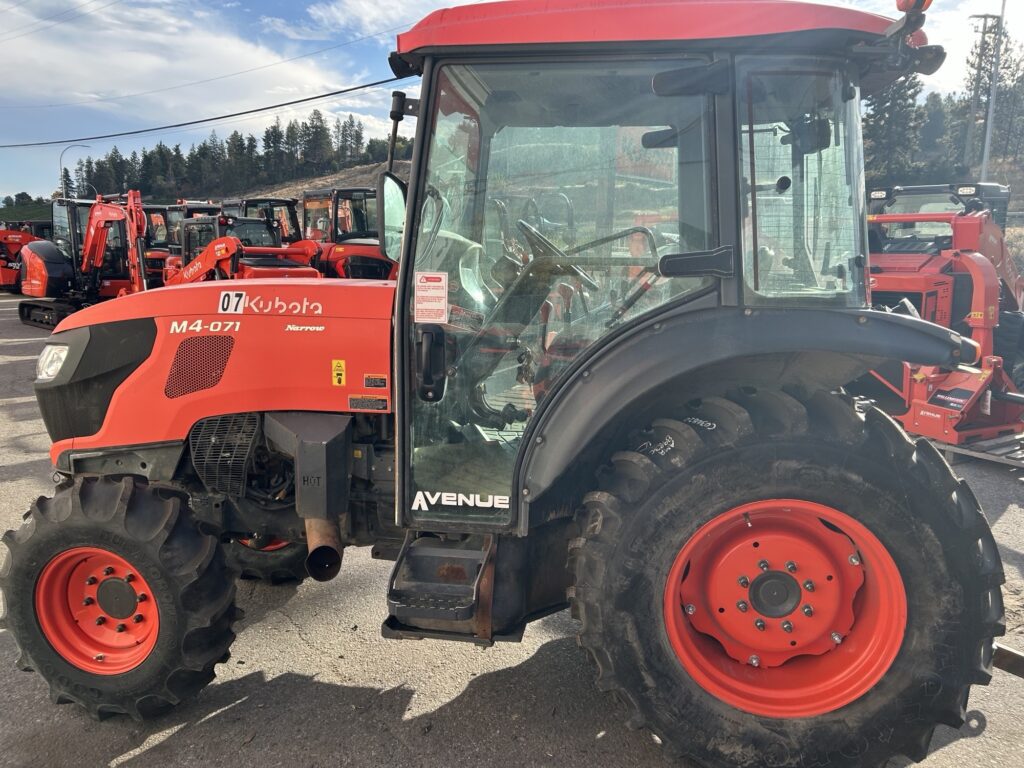 Used 2021 Kubota M4N-071HDCC 3