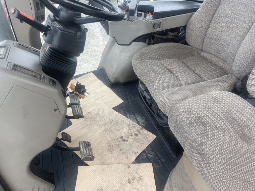 2011 Case Magnum 190 7