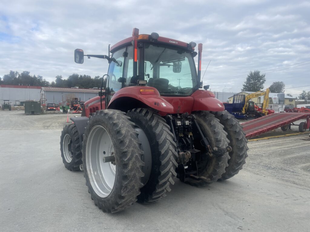 2011 Case Magnum 190 3