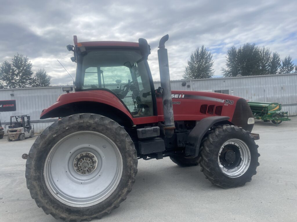 2011 Case Magnum 190 5