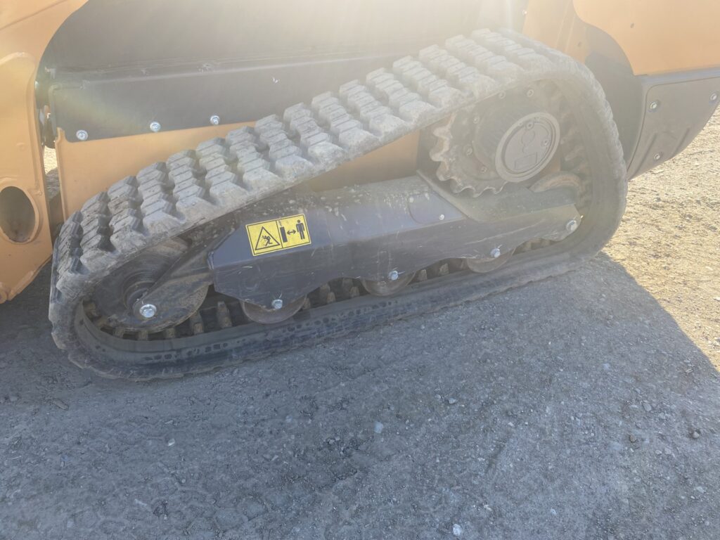 2022 Case TR270B Track loader 5