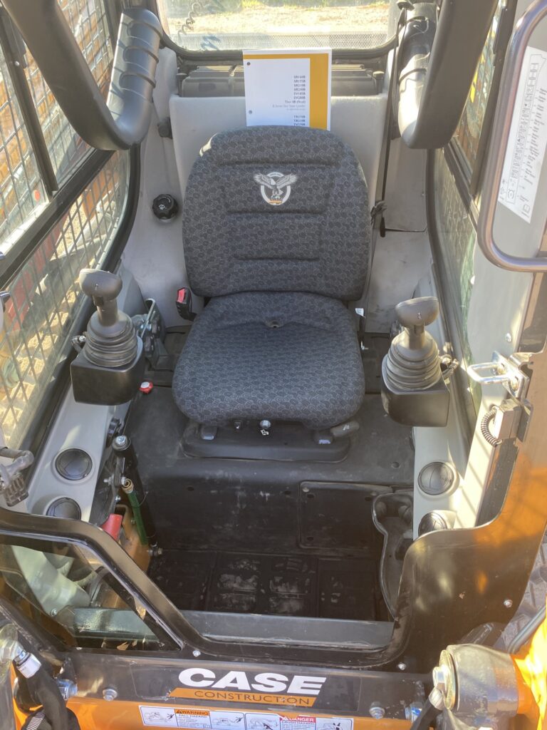 2022 Case TR270B Track loader 8