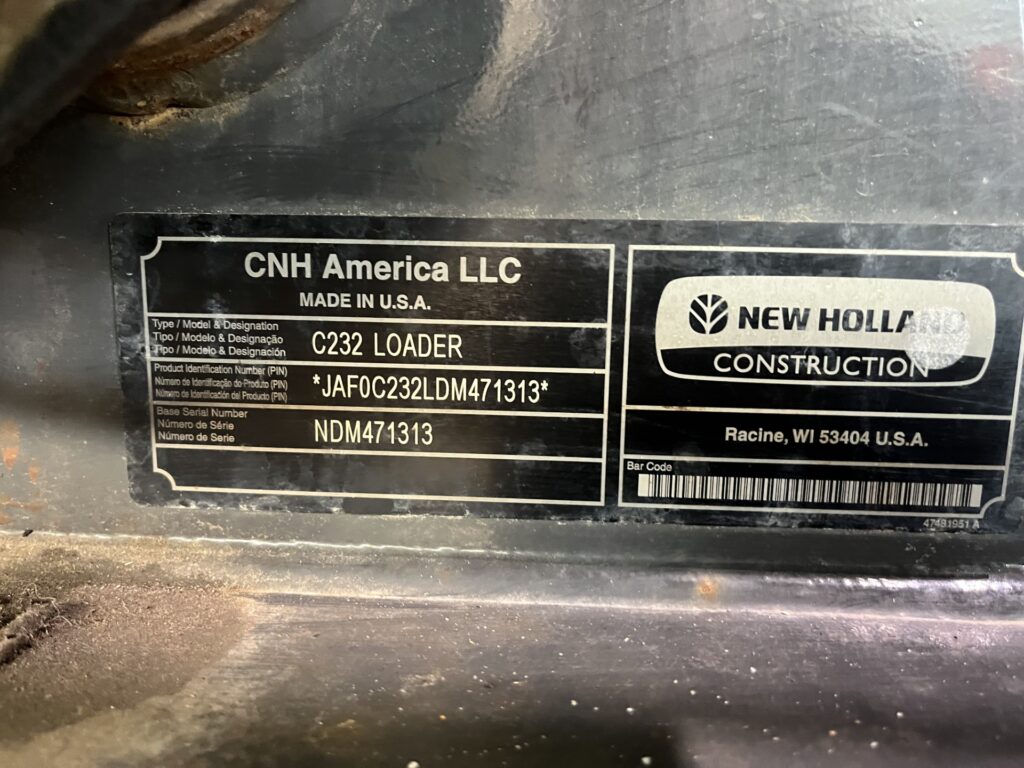 2013 New Holland C232 Track loader 12