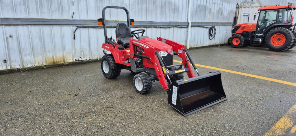 Massey Ferguson MFGC1723E 23 Hp HST Compact Tractor with loader