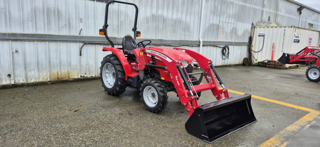 Massey Ferguson MF1835E 35 HP HST Tractor with Loader 1