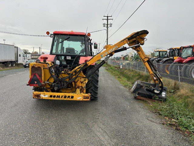 2009 Kubota M108SDSC Tractor with Boom Mower 4