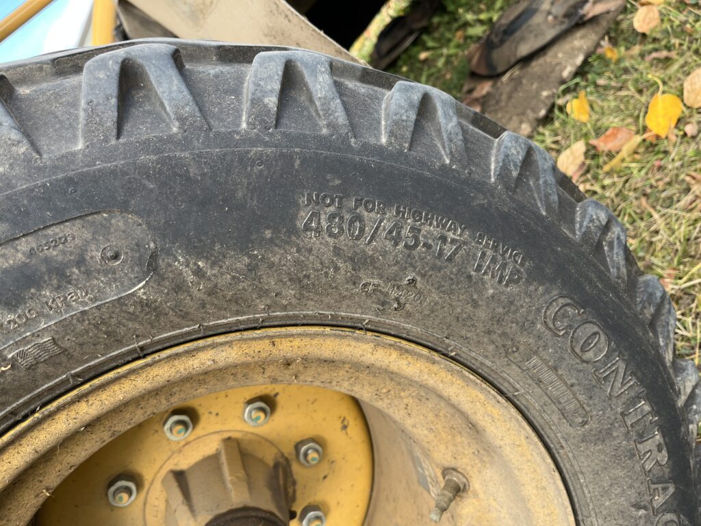 2020 Vermeer TM1410 Discbine 5