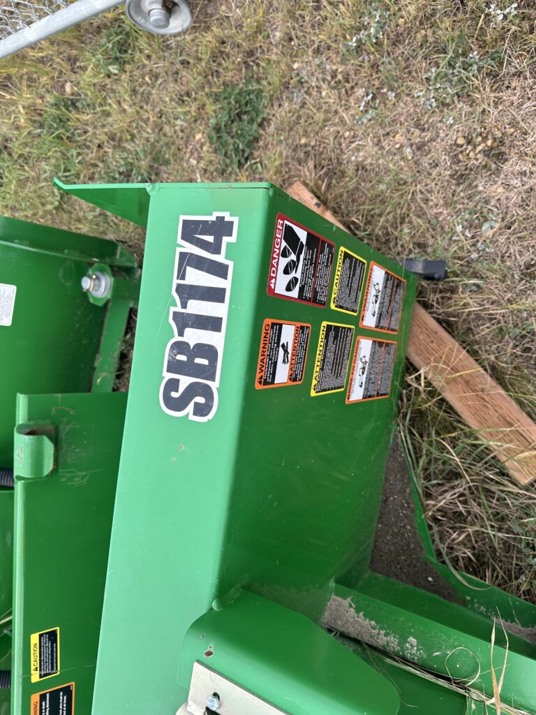 2021 Frontier SB1174 Snowblower 3