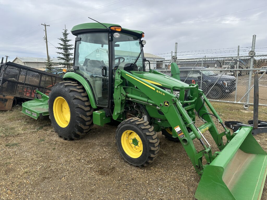 2021 John Deere 4052R Tractor w/ 440 Loader 5