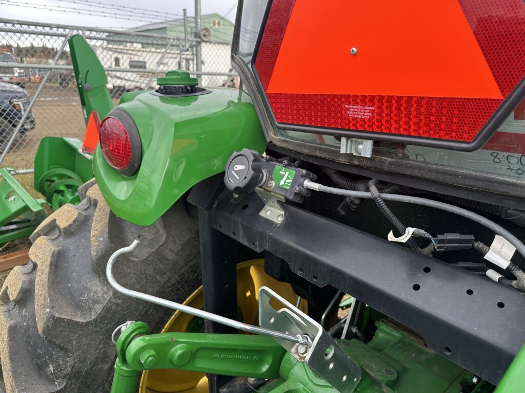 2021 John Deere 4052R Tractor w/ 440 Loader 14