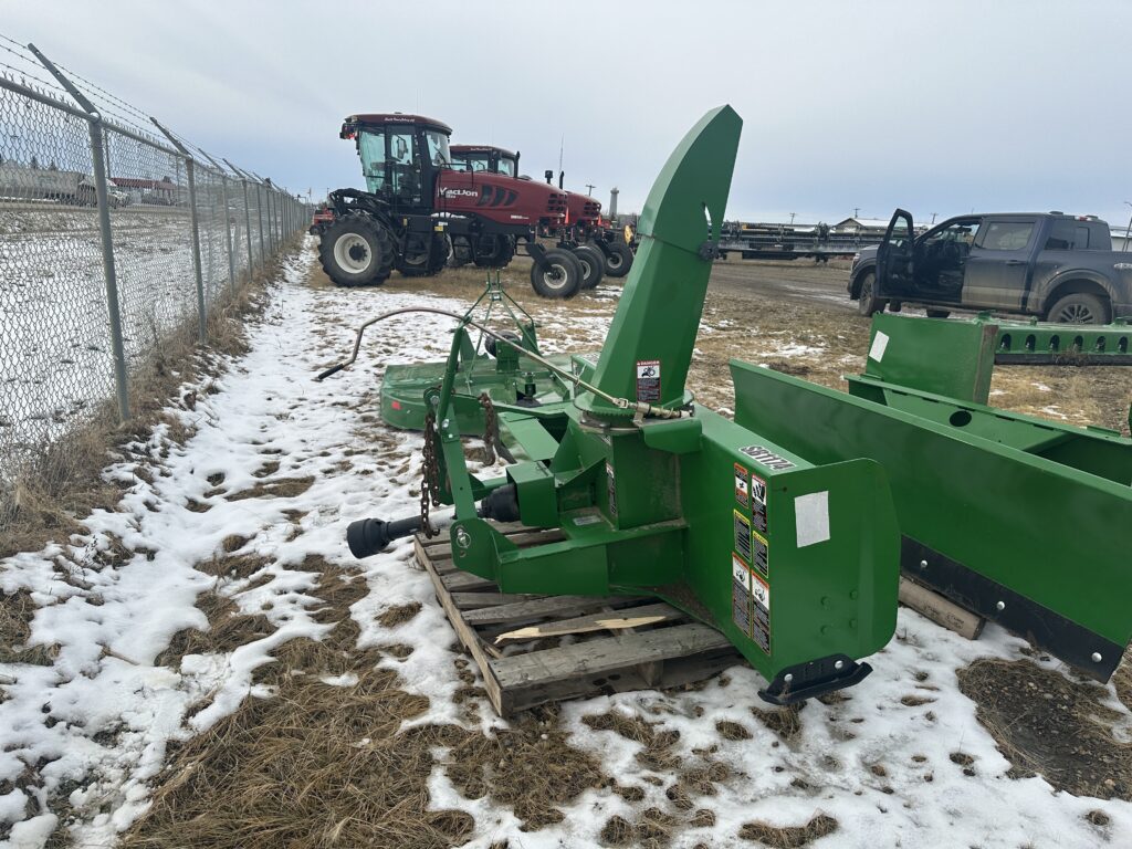 2021 Frontier SB1174 Snowblower 1