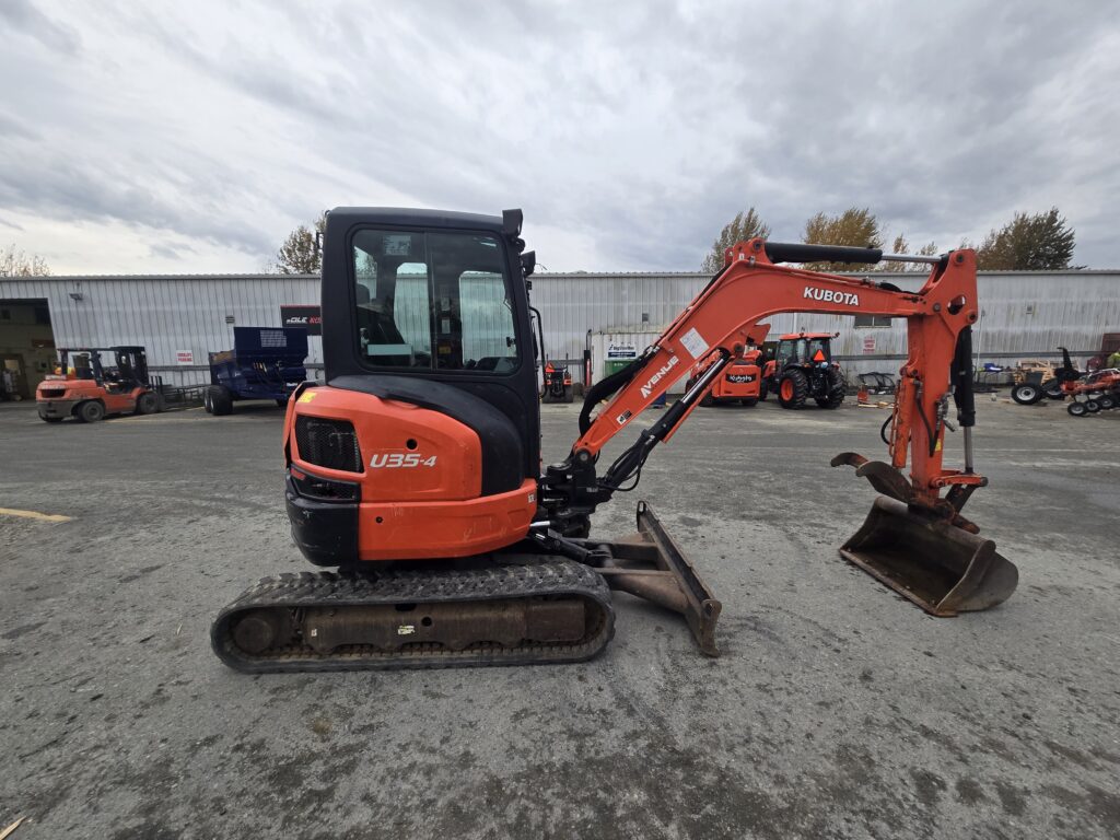 2018 Kubota U35 Excavator 4