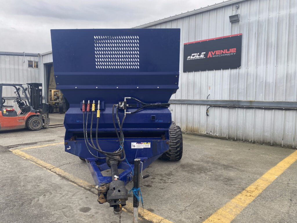 2022 JBS M Series Manure Spreader 10