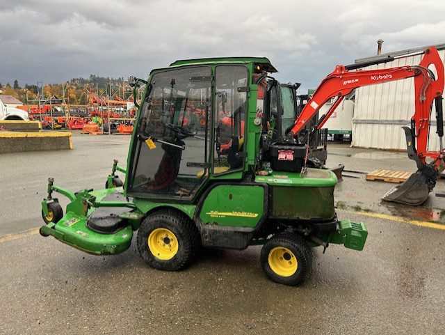 2014 John Deere 1545 Front Mower 3