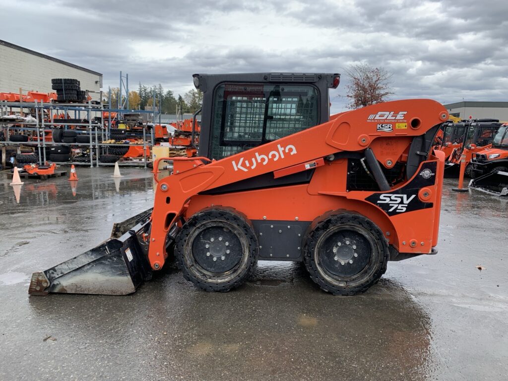 2022 Kubota SSV75P