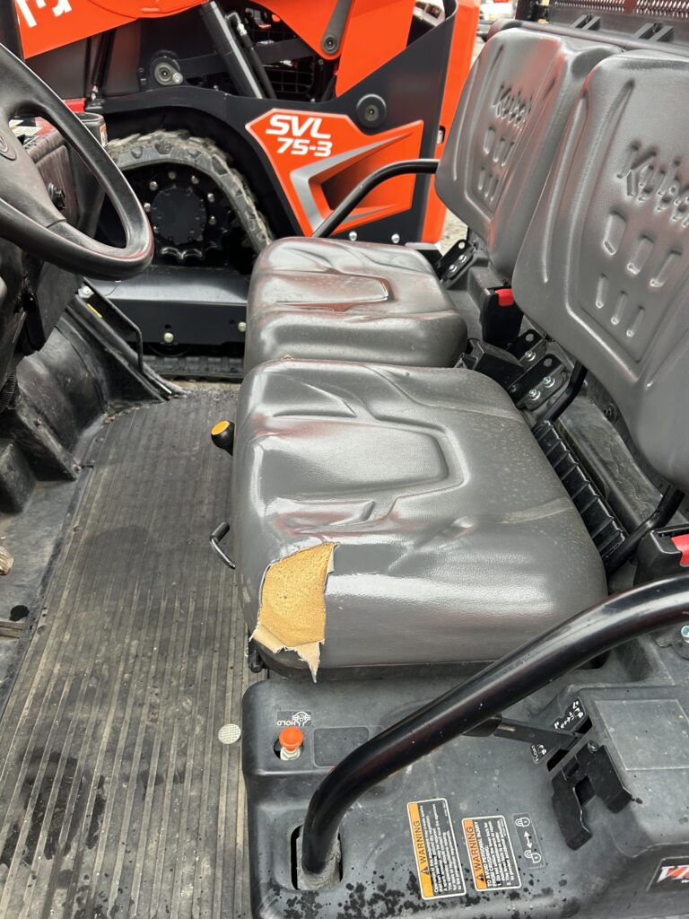 2022 Kubota RTV-X900W 4