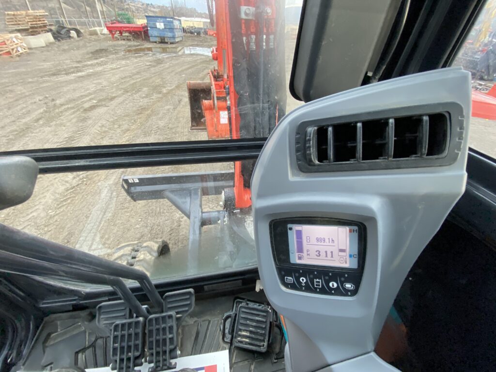 2022 Kubota KX033-4 Excavator 11