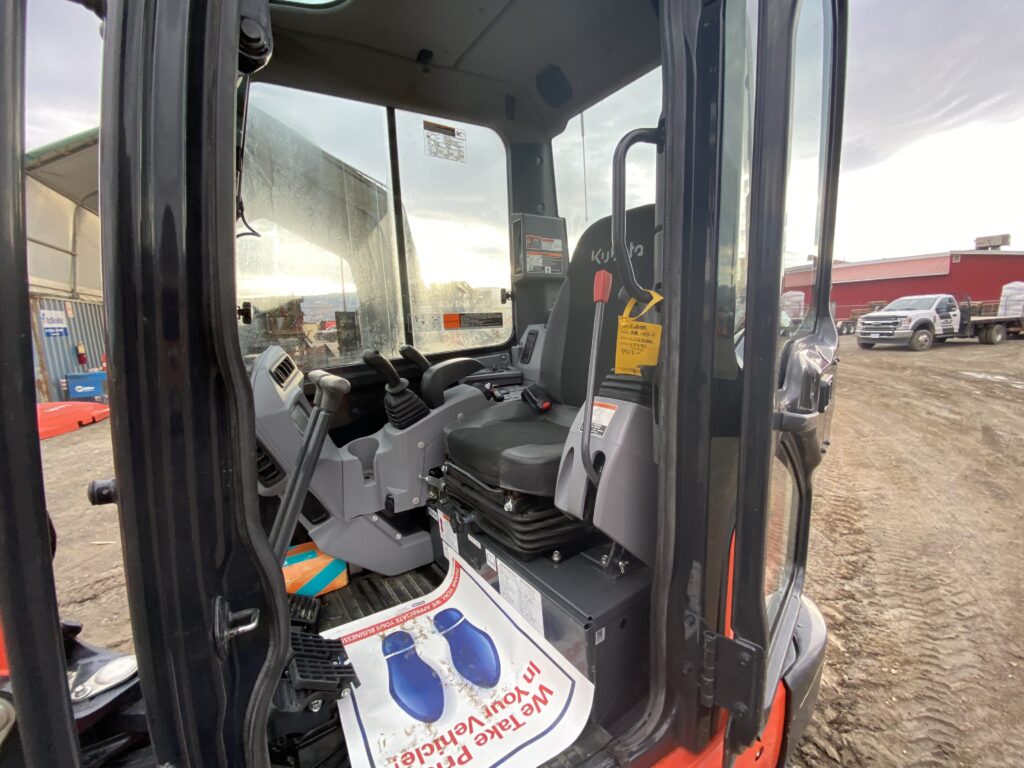 2022 Kubota KX033-4 Excavator 9