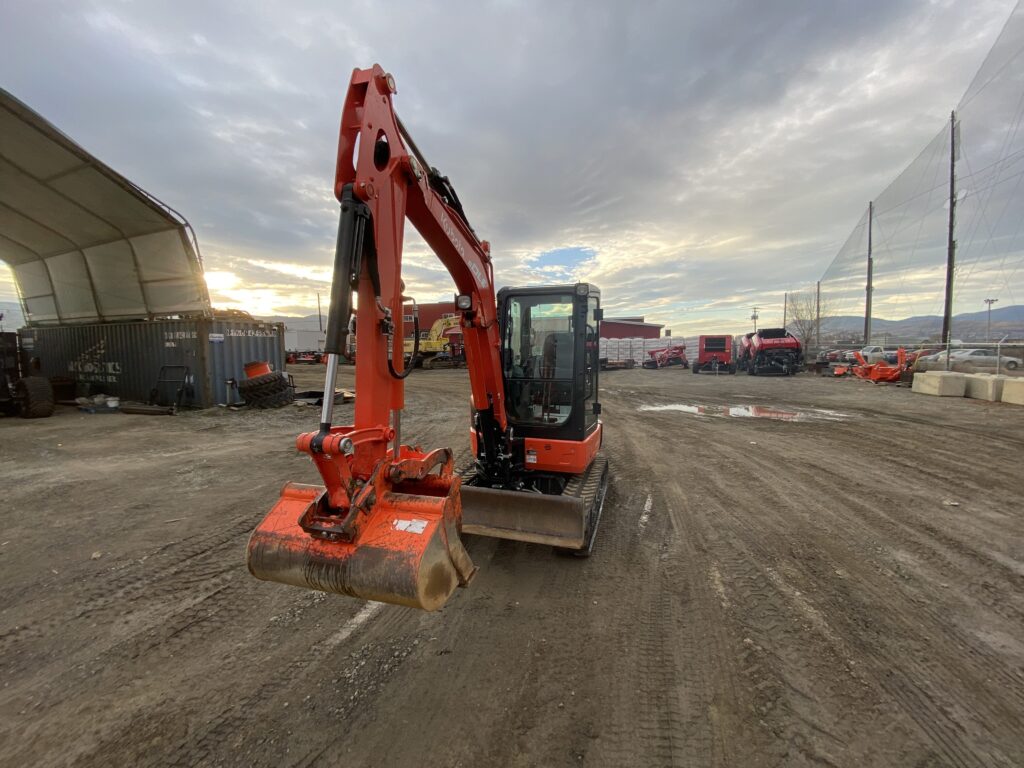 2022 Kubota KX033-4 Excavator 3