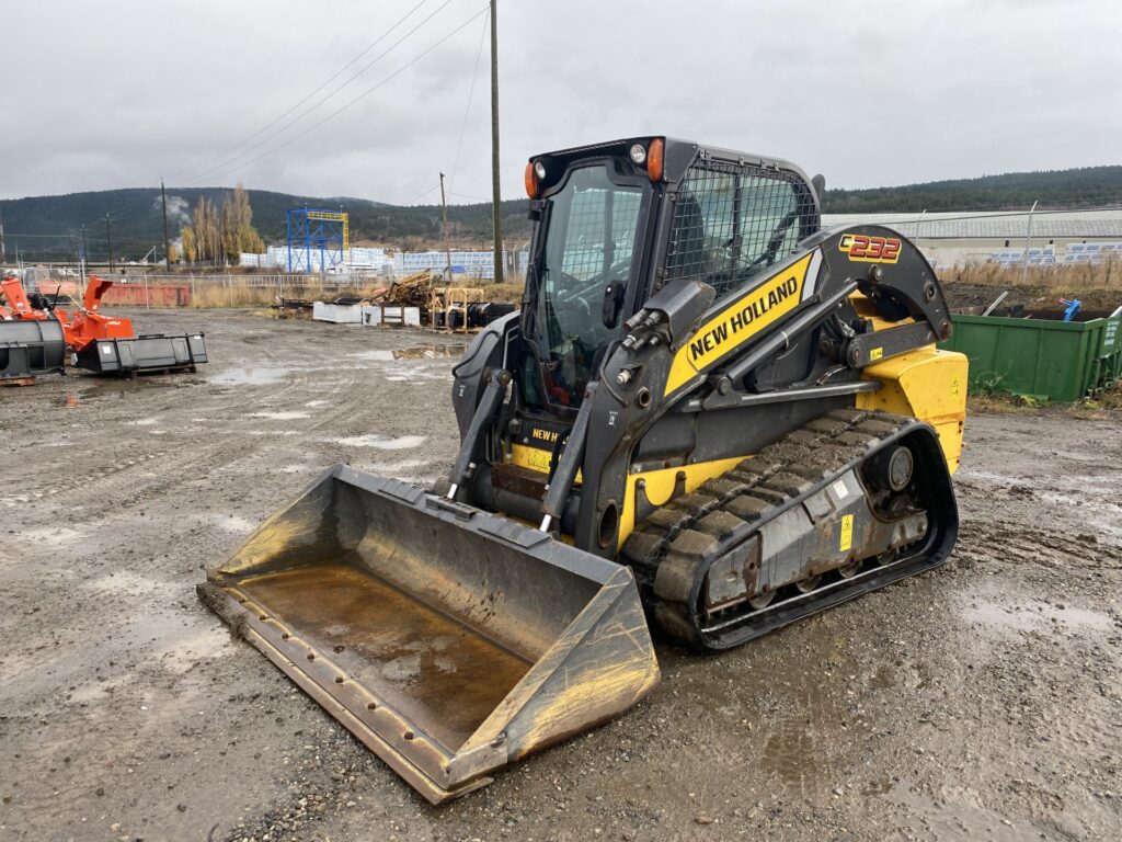 2013 New Holland C232 Track loader
