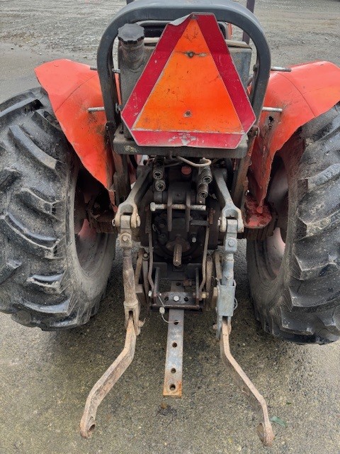 2000 Kubota M8200 Narrow 3