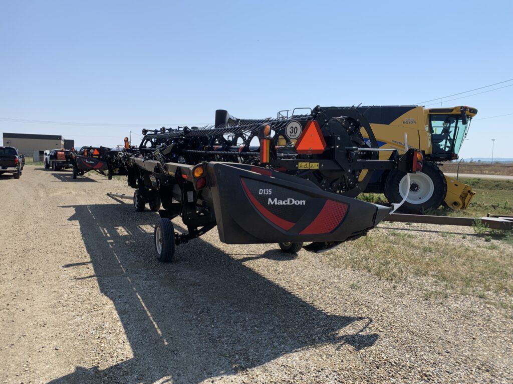 2021 MacDon D135 35' Header 3