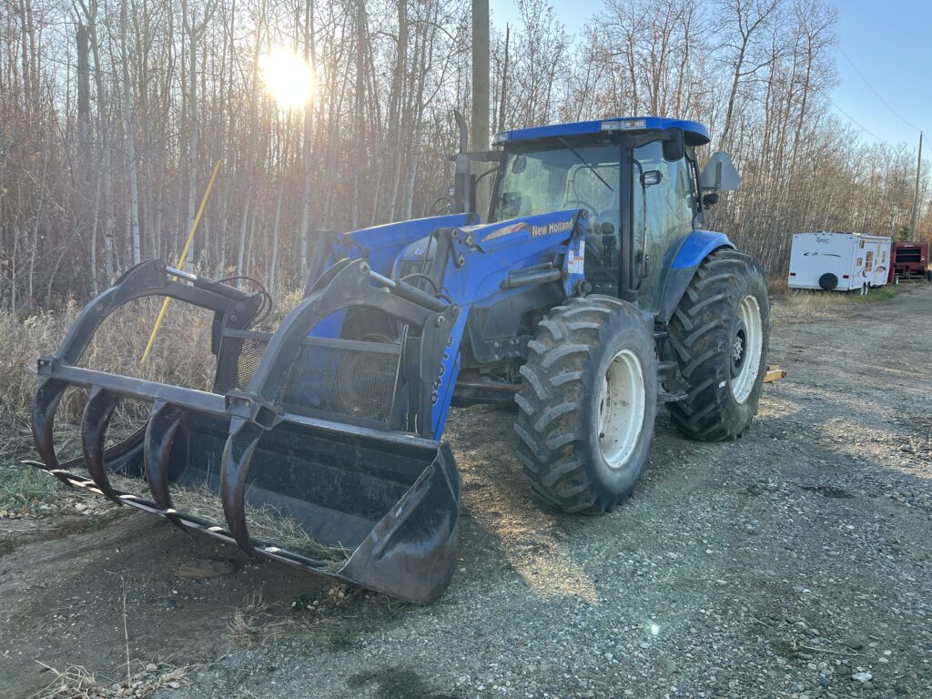 2006 New Holland TS125A Tractor w/ 840TL Loader